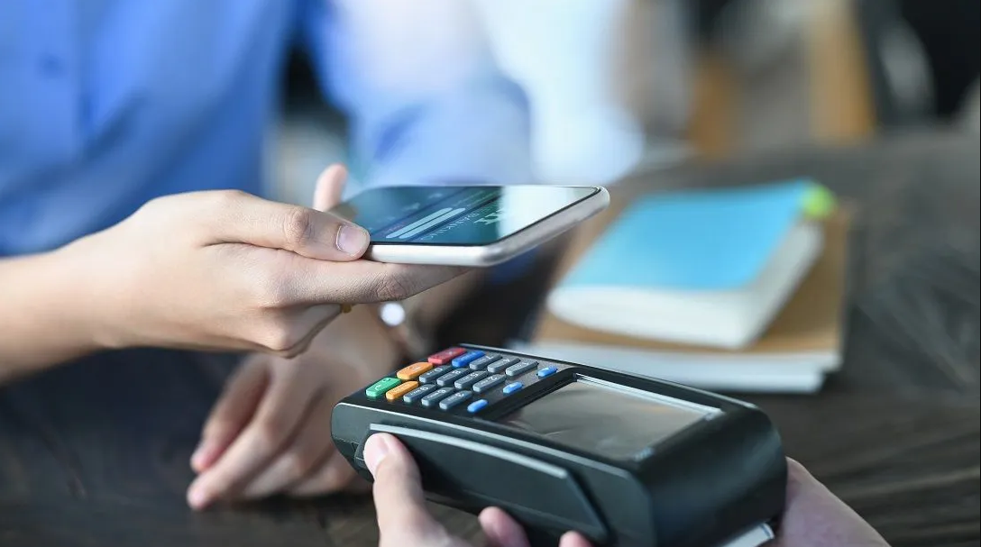 What Is a Mobile Wallet? All You Have To Know About Digital, Mobile & Electronic Wallets